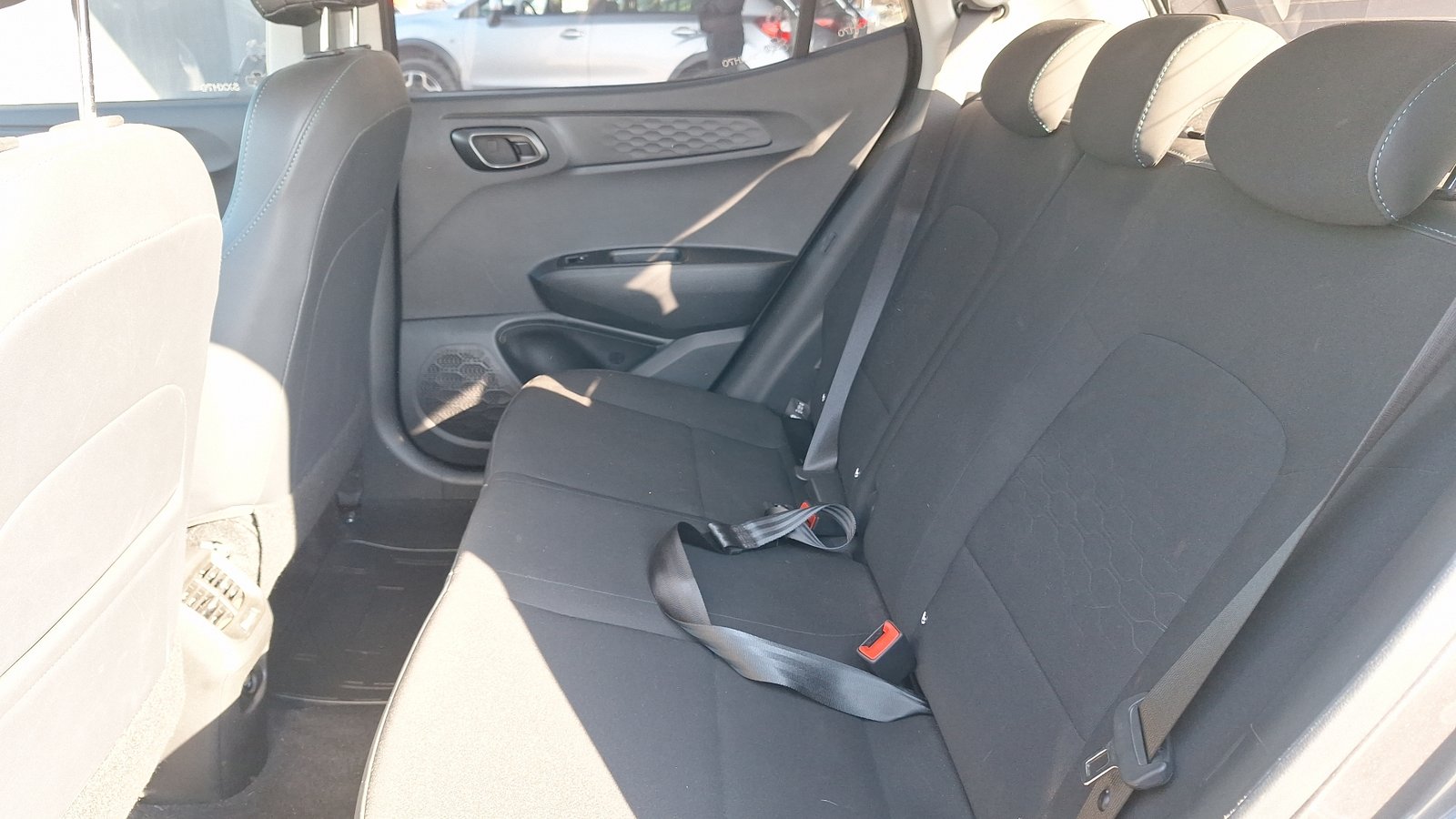 Hyundai Grand I10 2023 - Imagen 13 de 15