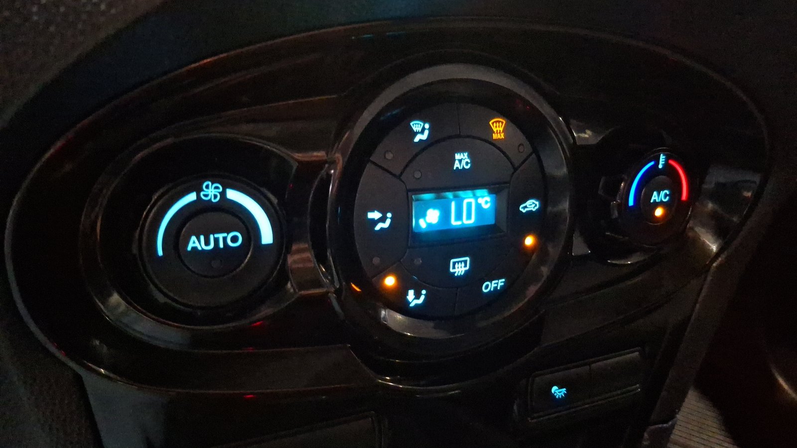 Ford Fiesta 2015 - Imagen 15 de 16