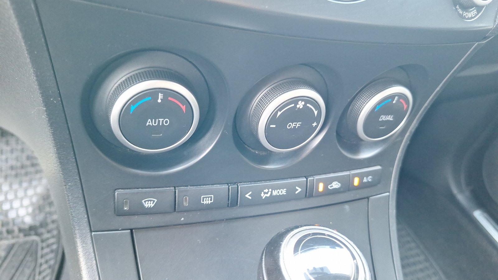 Mazda Mazda 3 2014 - Imagen 15 de 15