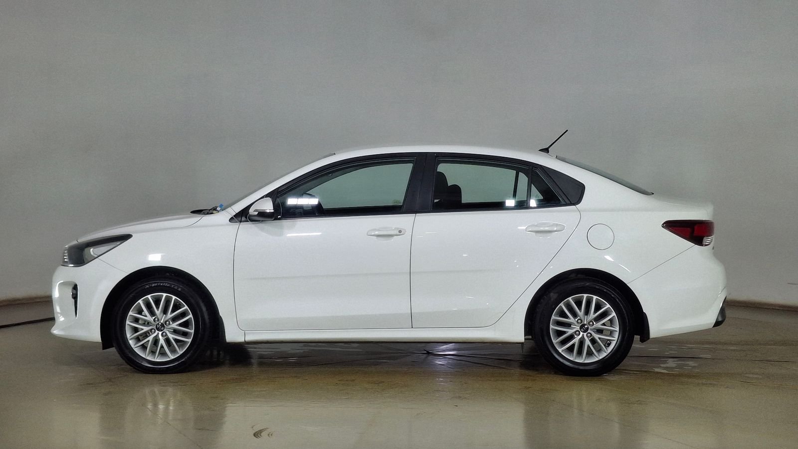 Kia RIO 4 2018 - Imagen 7 de 16