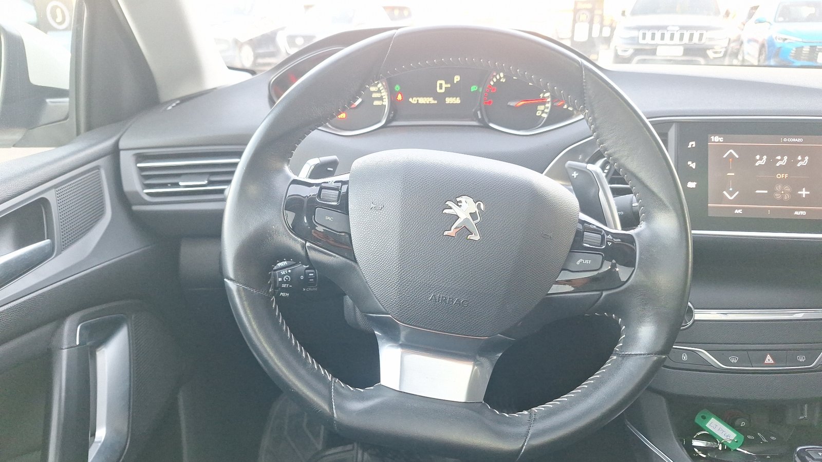 Peugeot 308 2019 - Imagen 8 de 16