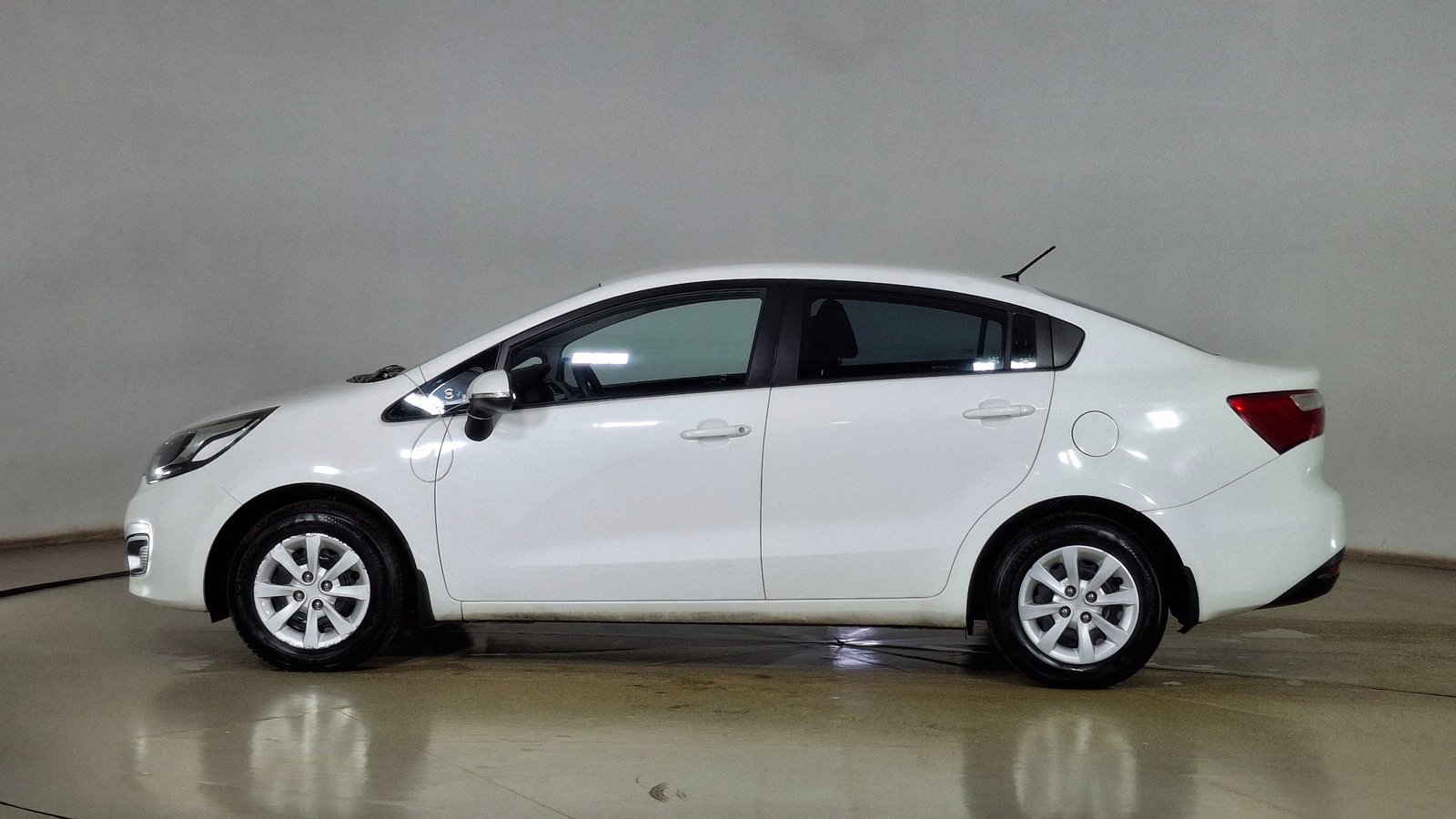Kia RIO 4 2013 - Imagen 7 de 15