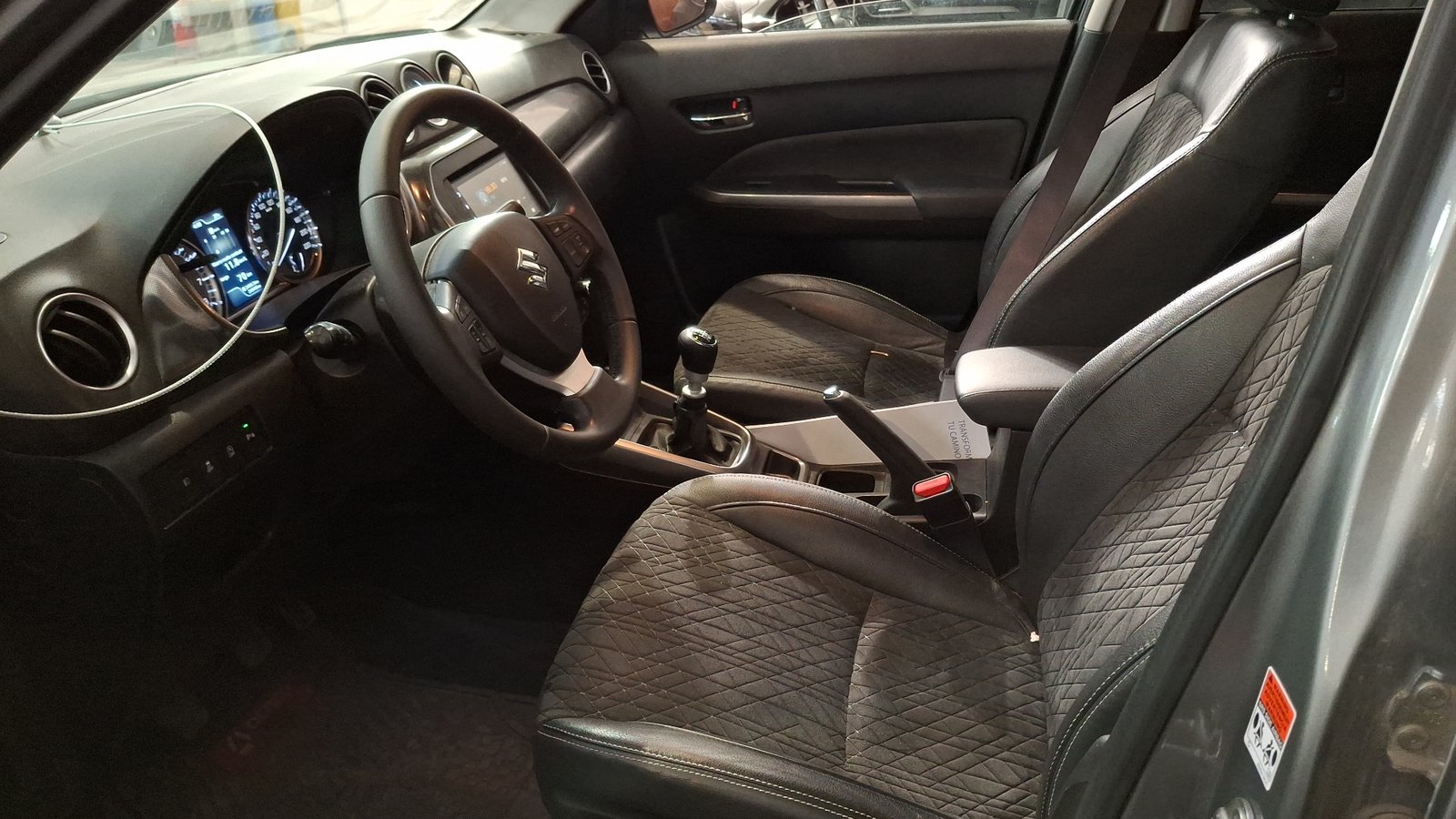 Suzuki Vitara 2022 - Imagen 14 de 18