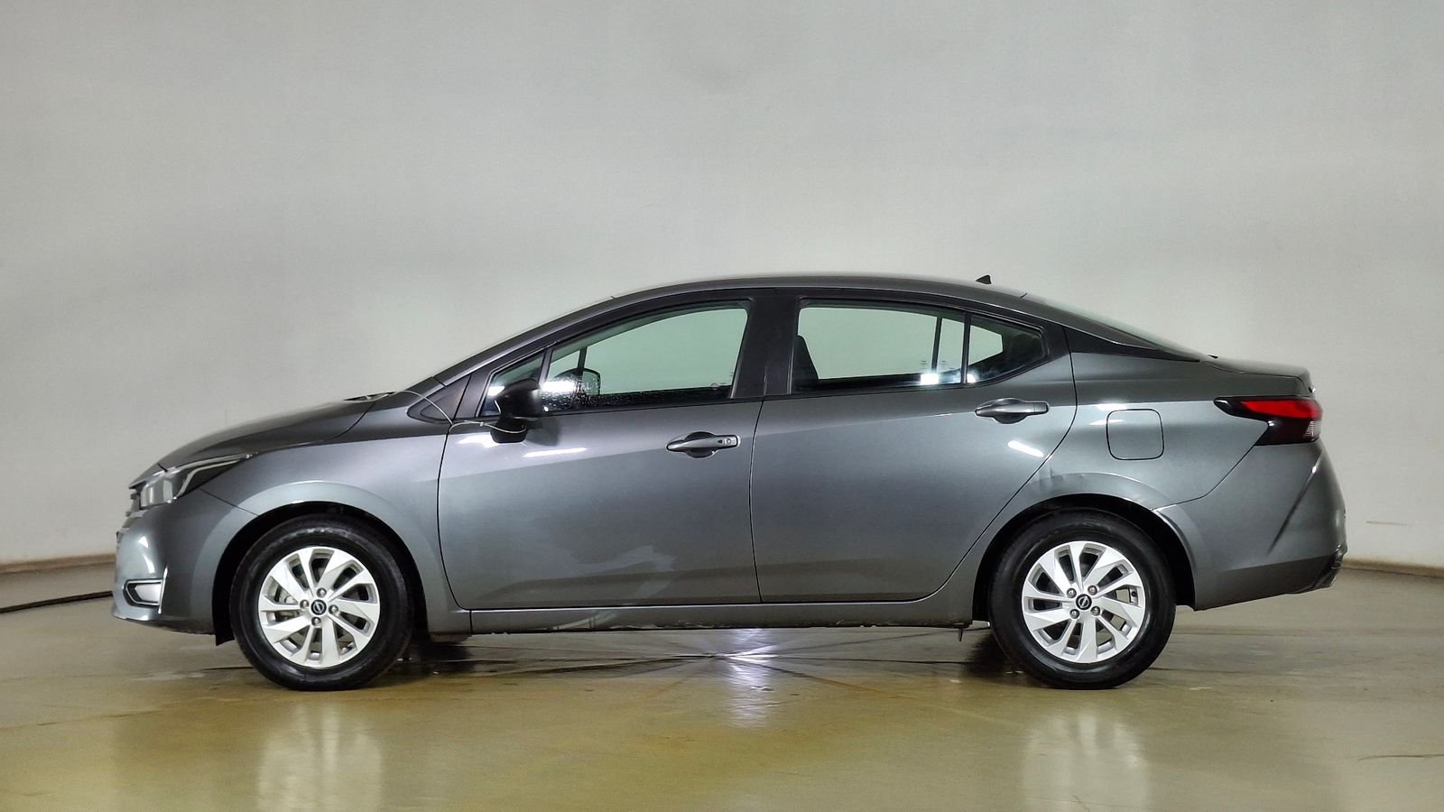 Nissan Versa 2024 - Imagen 7 de 15
