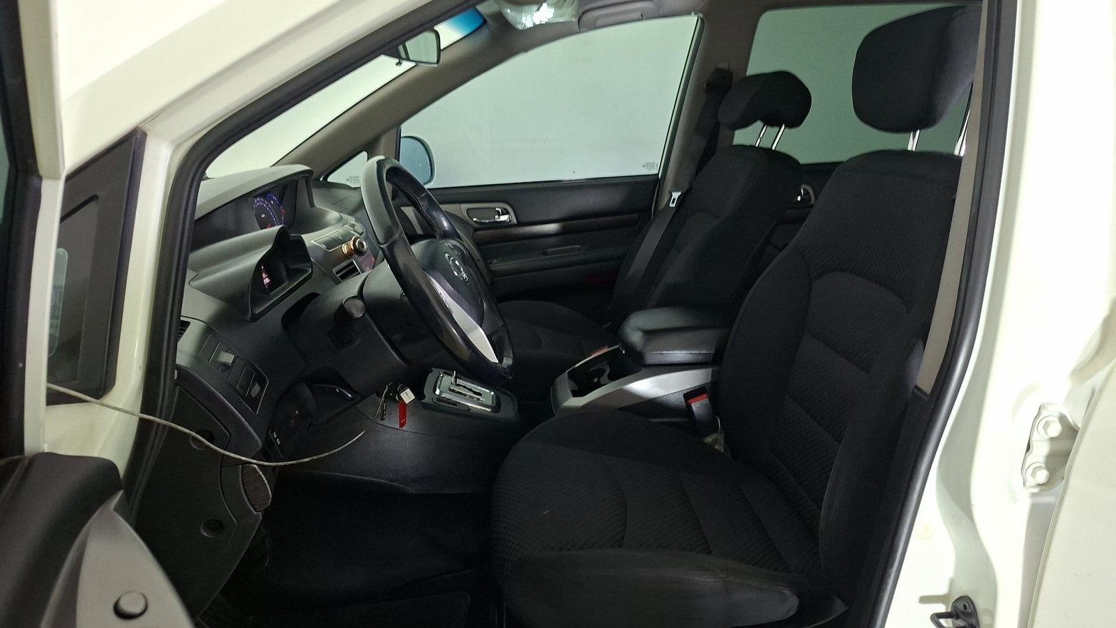 Ssangyong STAVIC 2018 - Imagen 11 de 15
