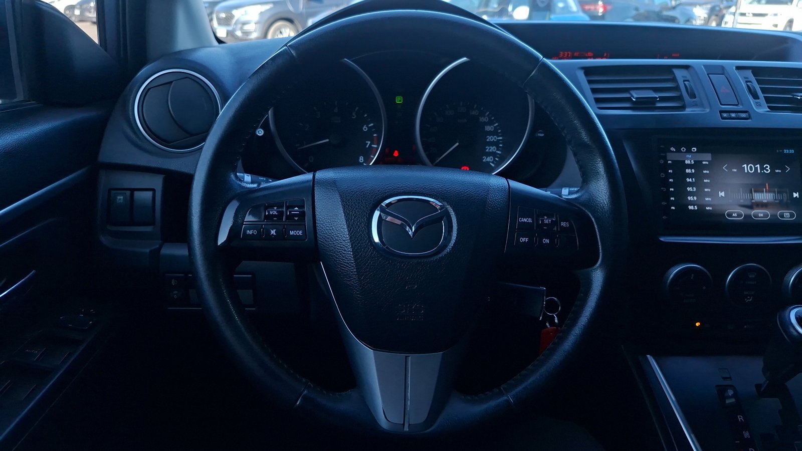 Mazda Mazda 5 2018 - Imagen 8 de 16
