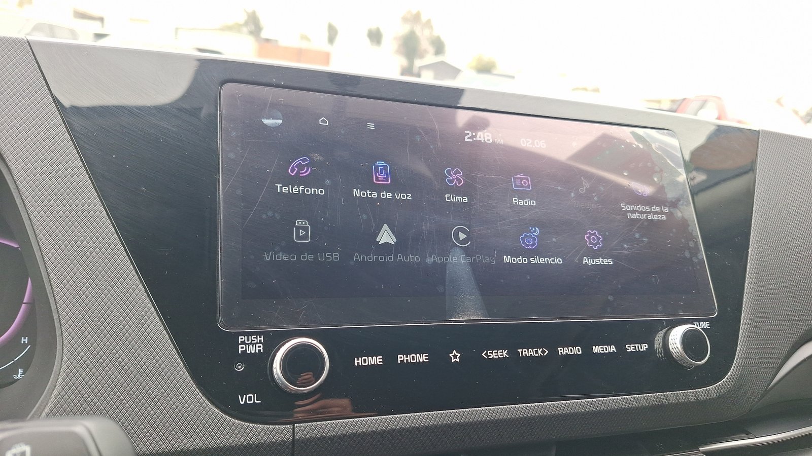 Kia Carens 2023 - Imagen 10 de 16