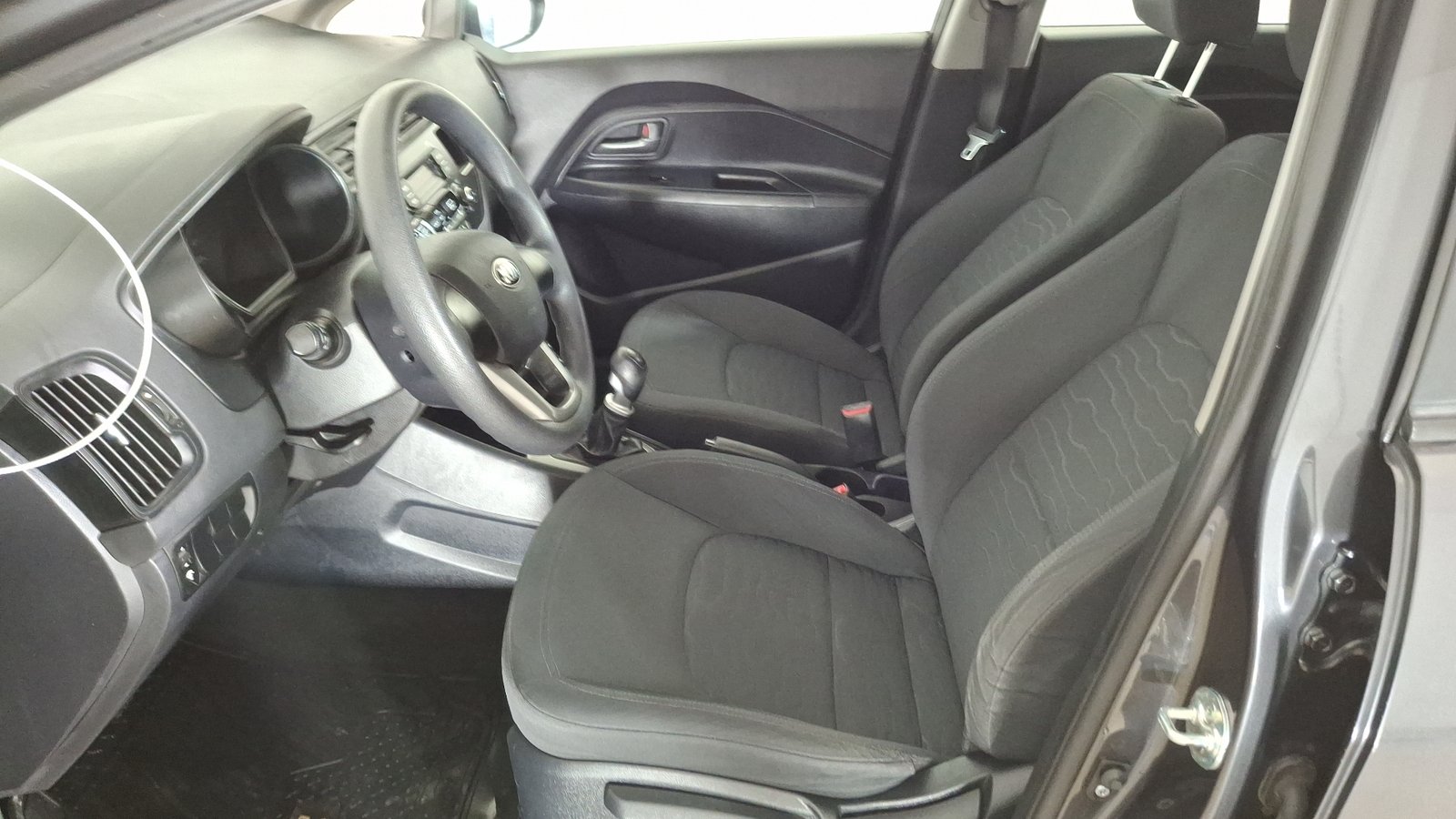 Kia RIO 5 2014 - Imagen 12 de 15