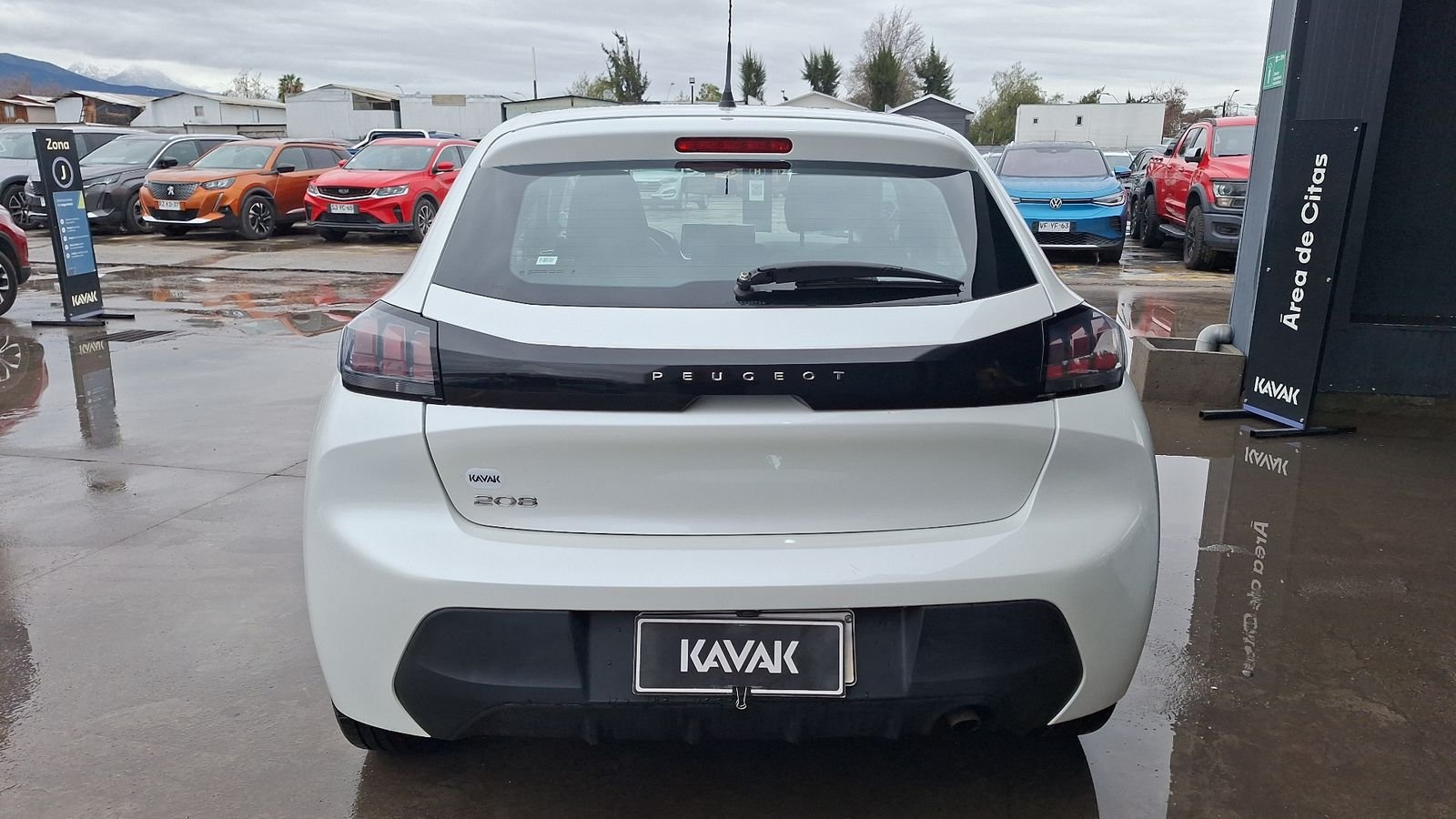 Peugeot 208 2023 - Imagen 3 de 16