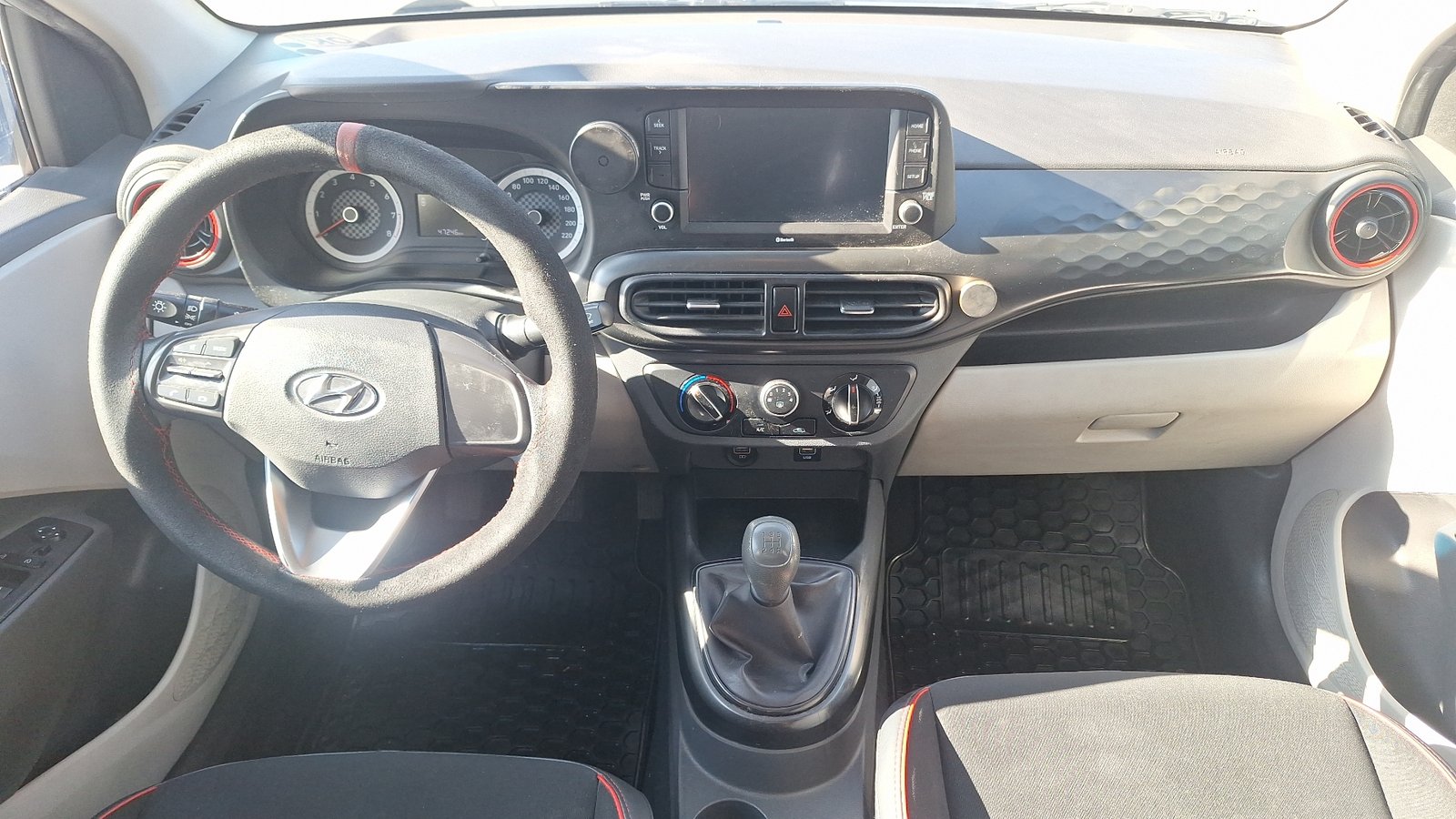 Hyundai Grand I10 2022 - Imagen 6 de 15