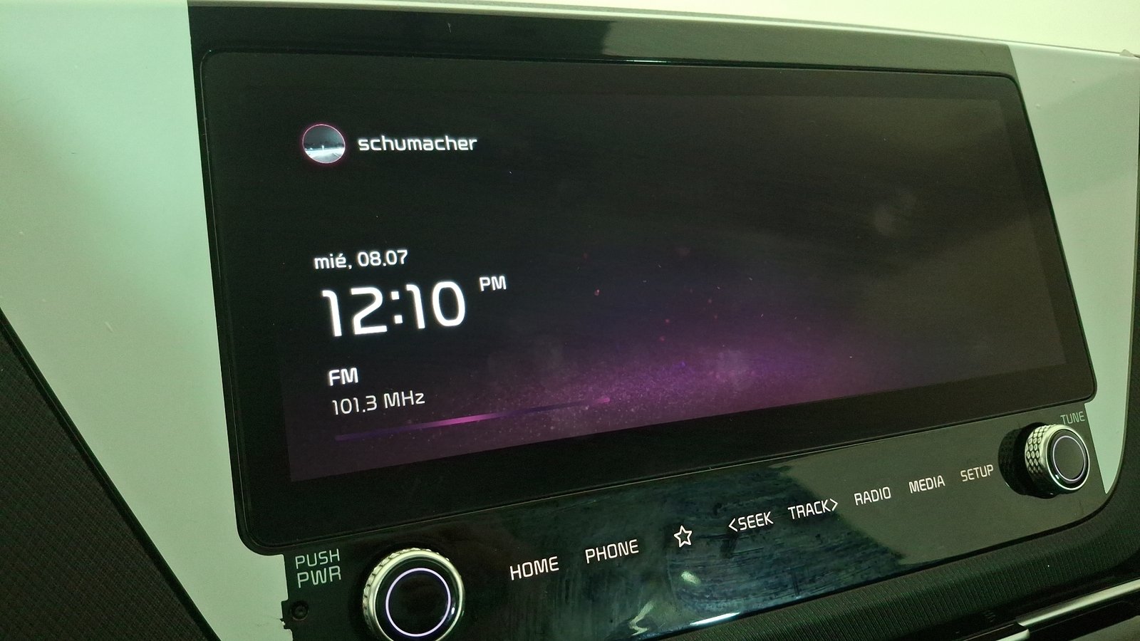 Kia Carens 2023 - Imagen 10 de 17