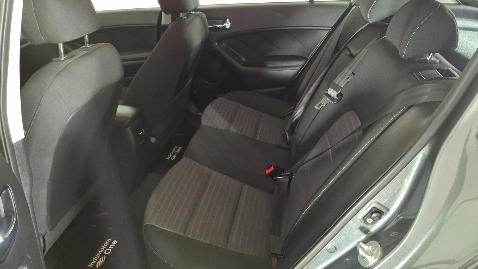 Kia CERATO 5 2019 - Imagen 15 de 17