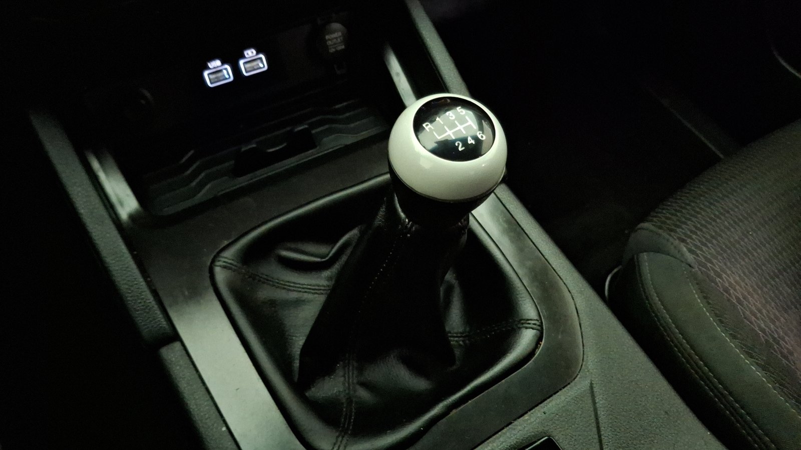 Ssangyong Grand Musso 2024 - Imagen 11 de 15