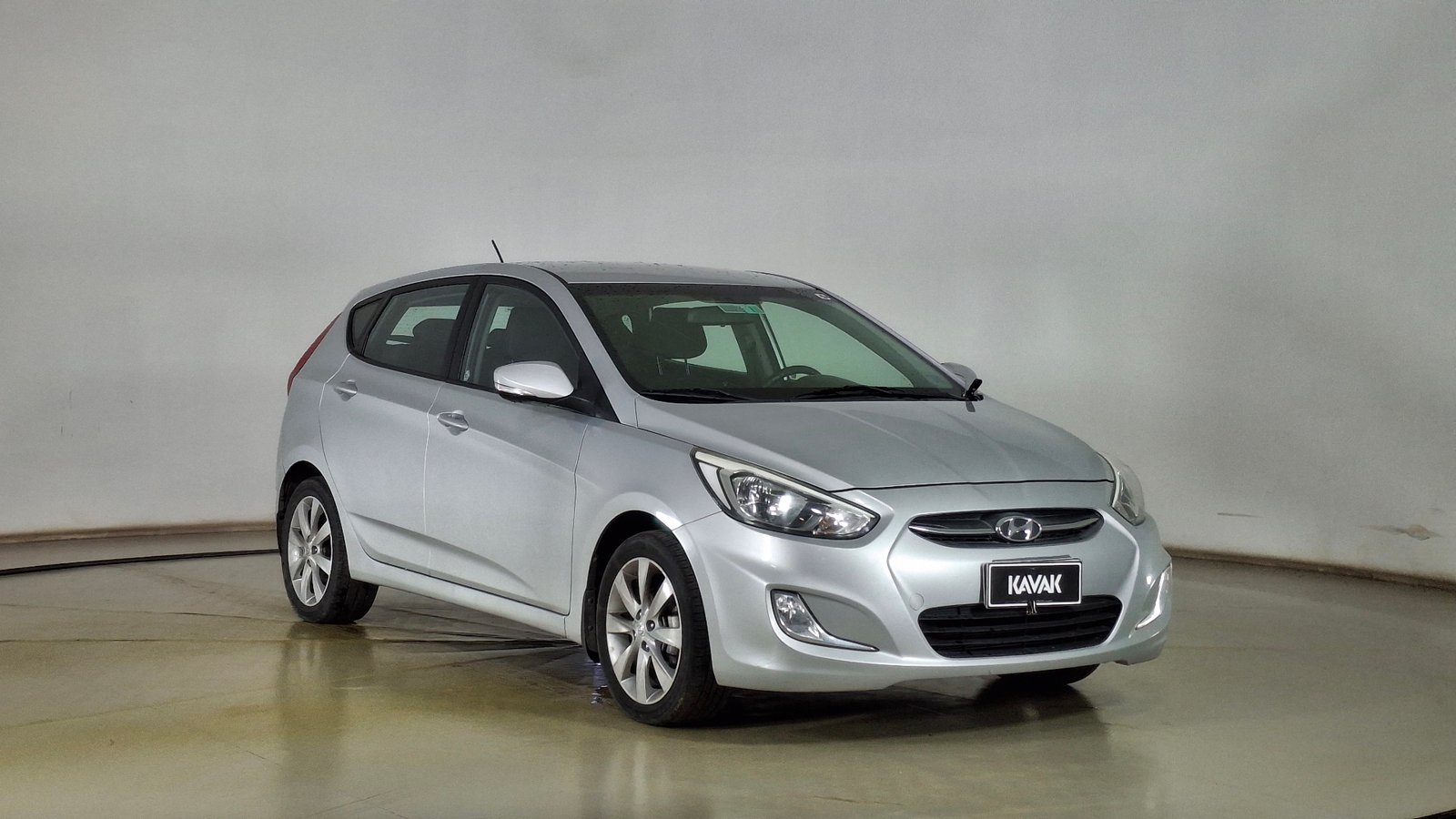 Hyundai Accent 2017 - Imagen 3 de 16