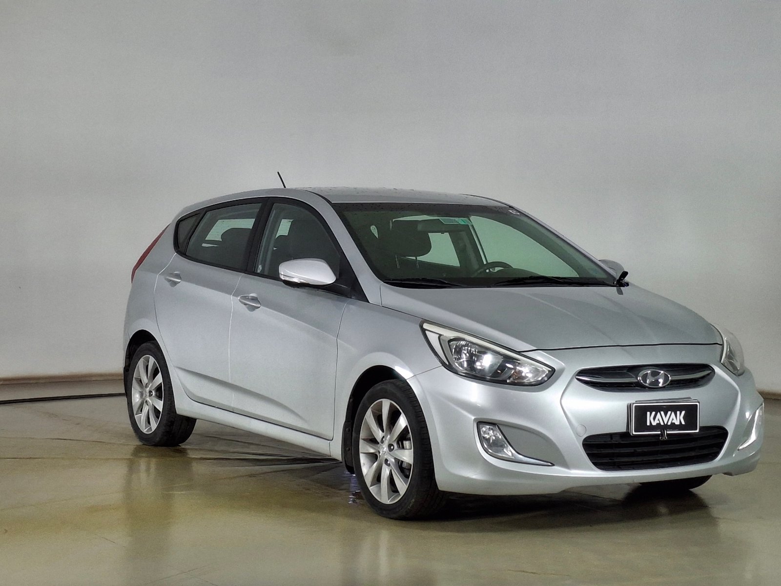 Hyundai Accent 2017 - Foto 3 de 16