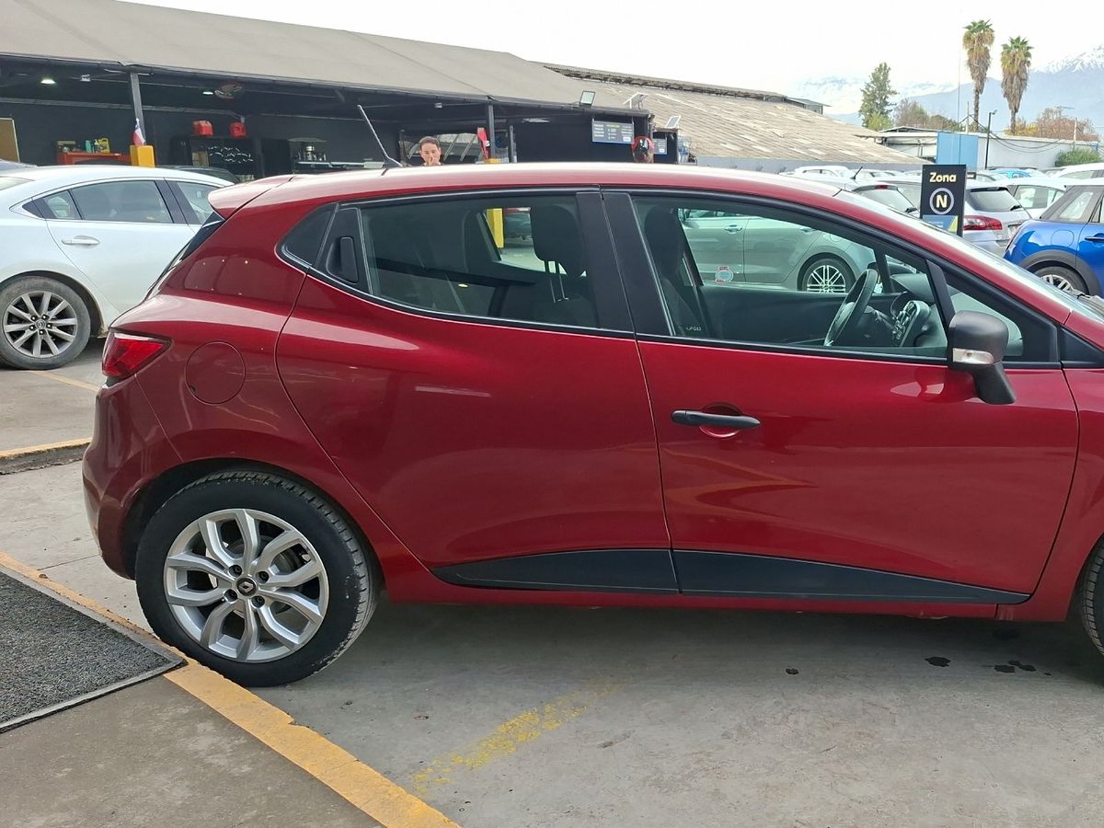 Renault Clio 2019 - Foto 5 de 14