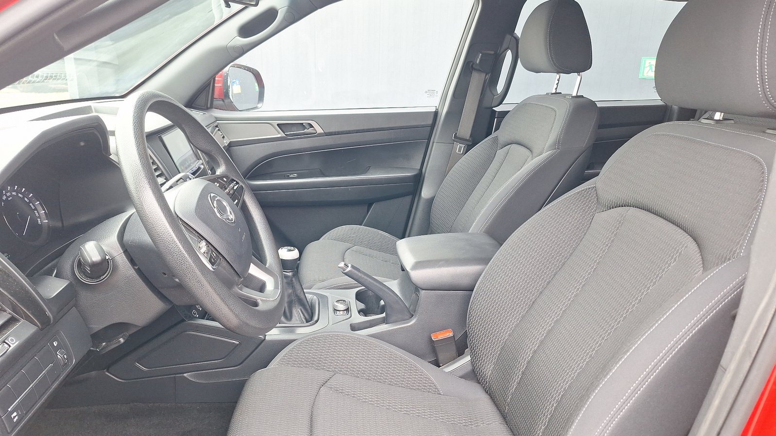Ssangyong Grand Musso 2022 - Imagen 14 de 15