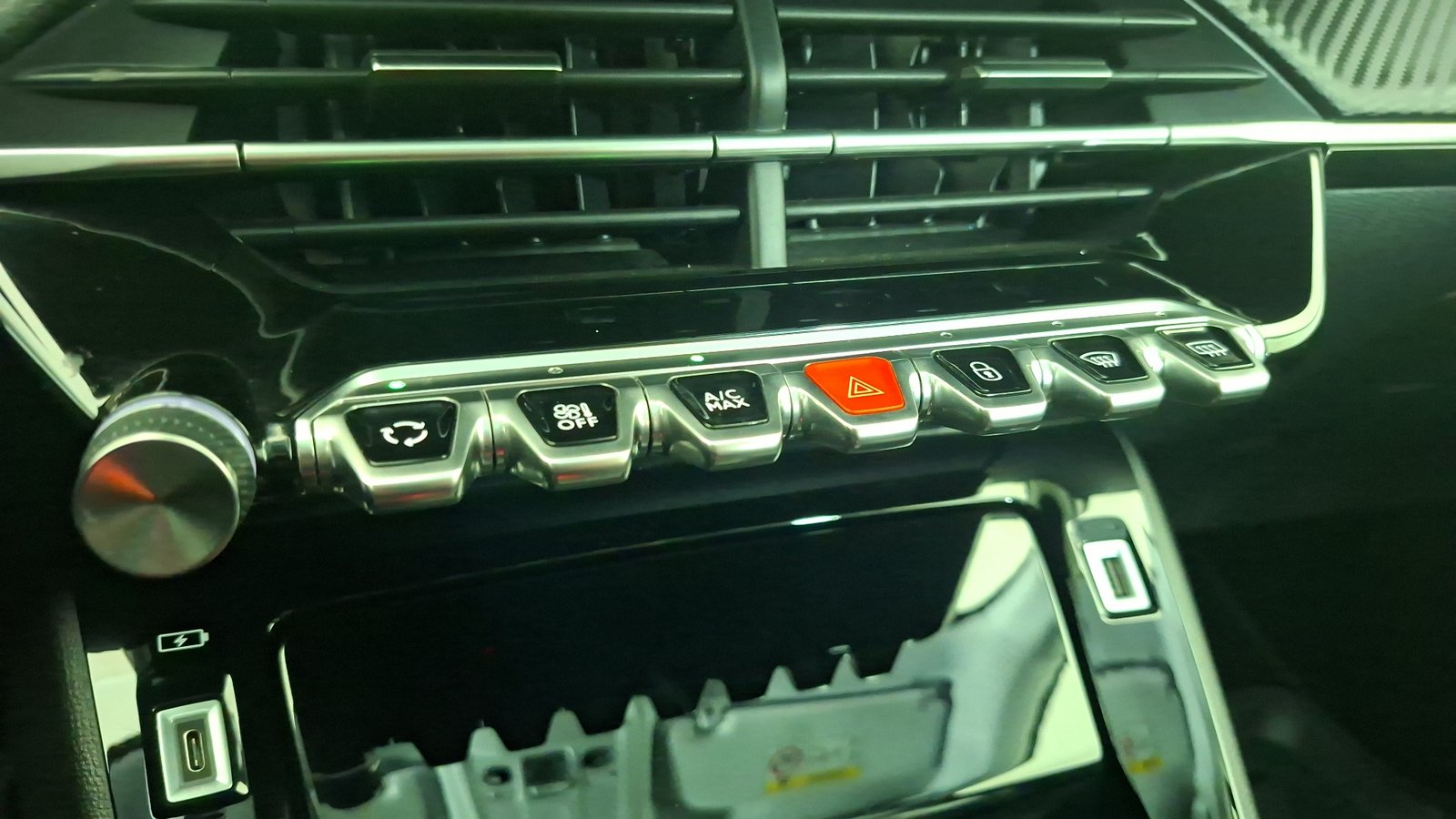 Peugeot 208 2023 - Imagen 16 de 17