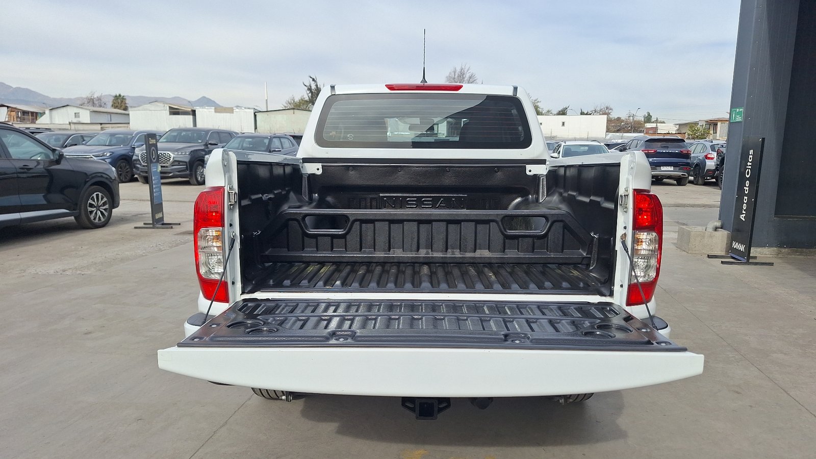 Nissan Navara 2025 - Foto 4 de 15