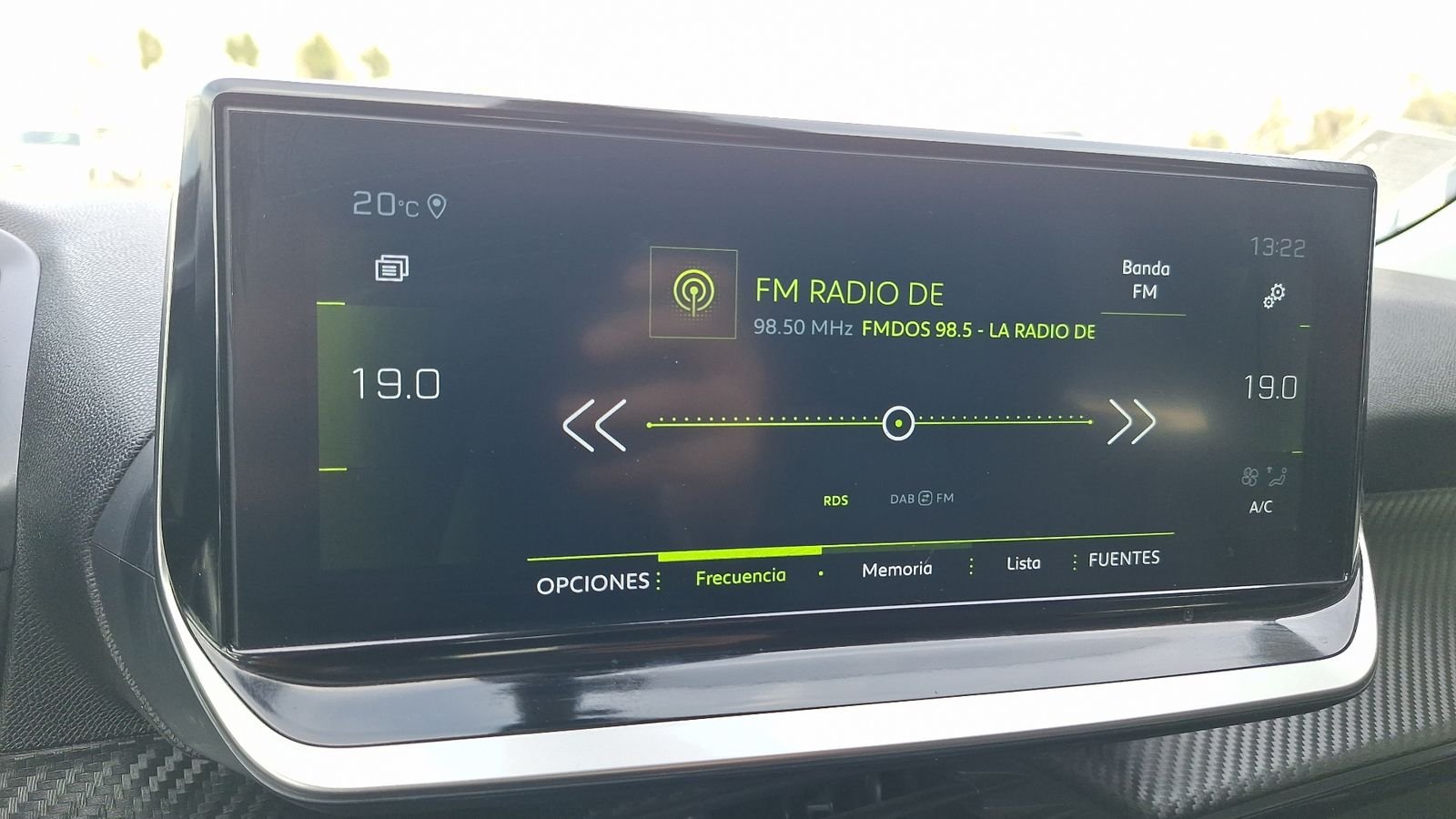 Peugeot 2008 2022 - Imagen 10 de 15