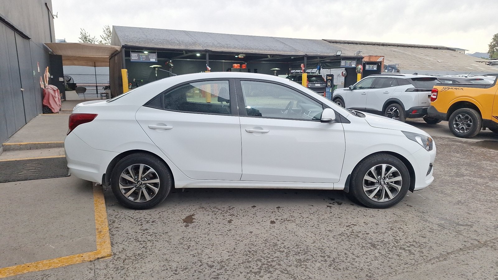 Hyundai VERNA 2021 - Foto 5 de 15