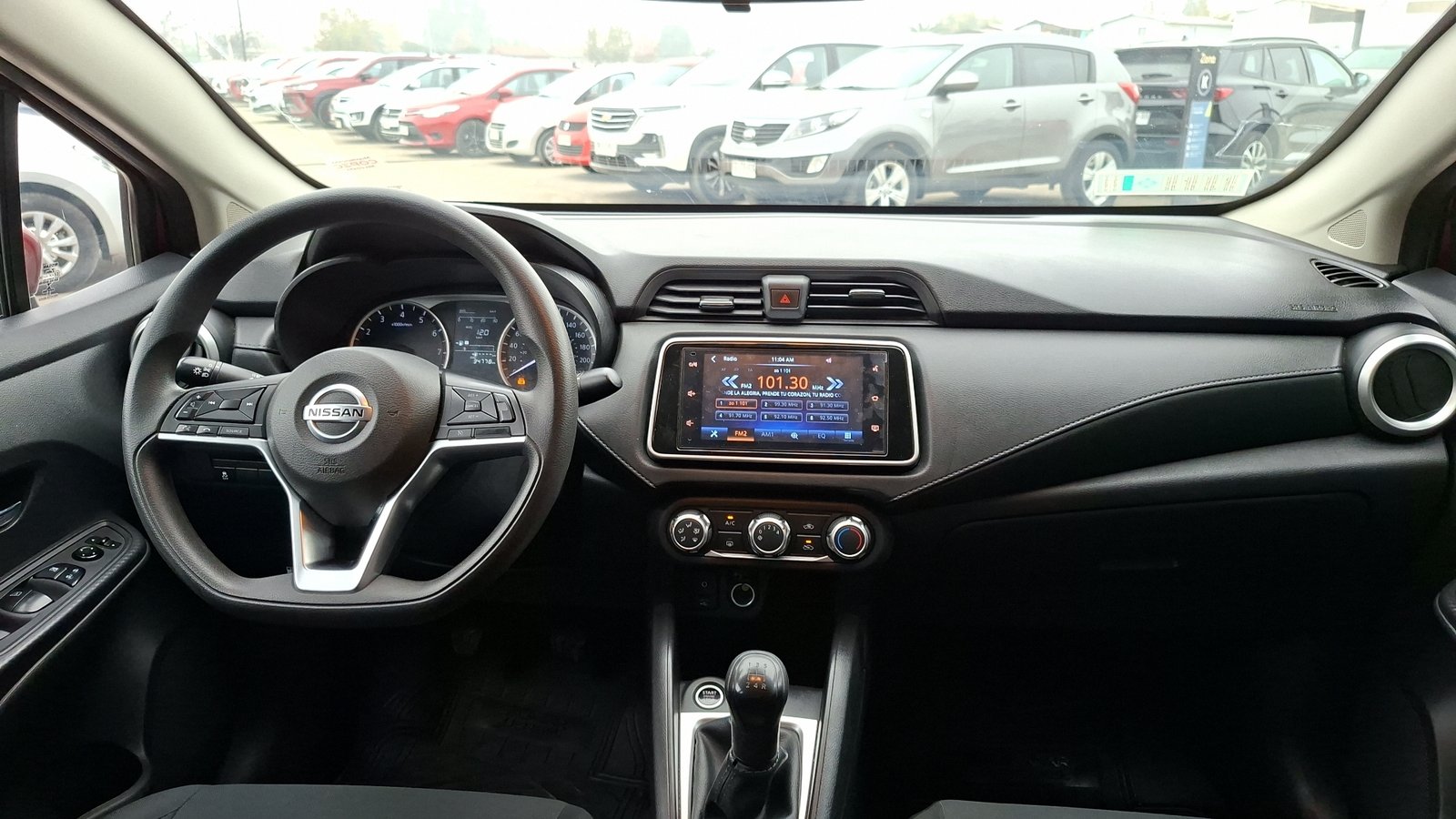 Nissan Versa 2022 - Imagen 6 de 14