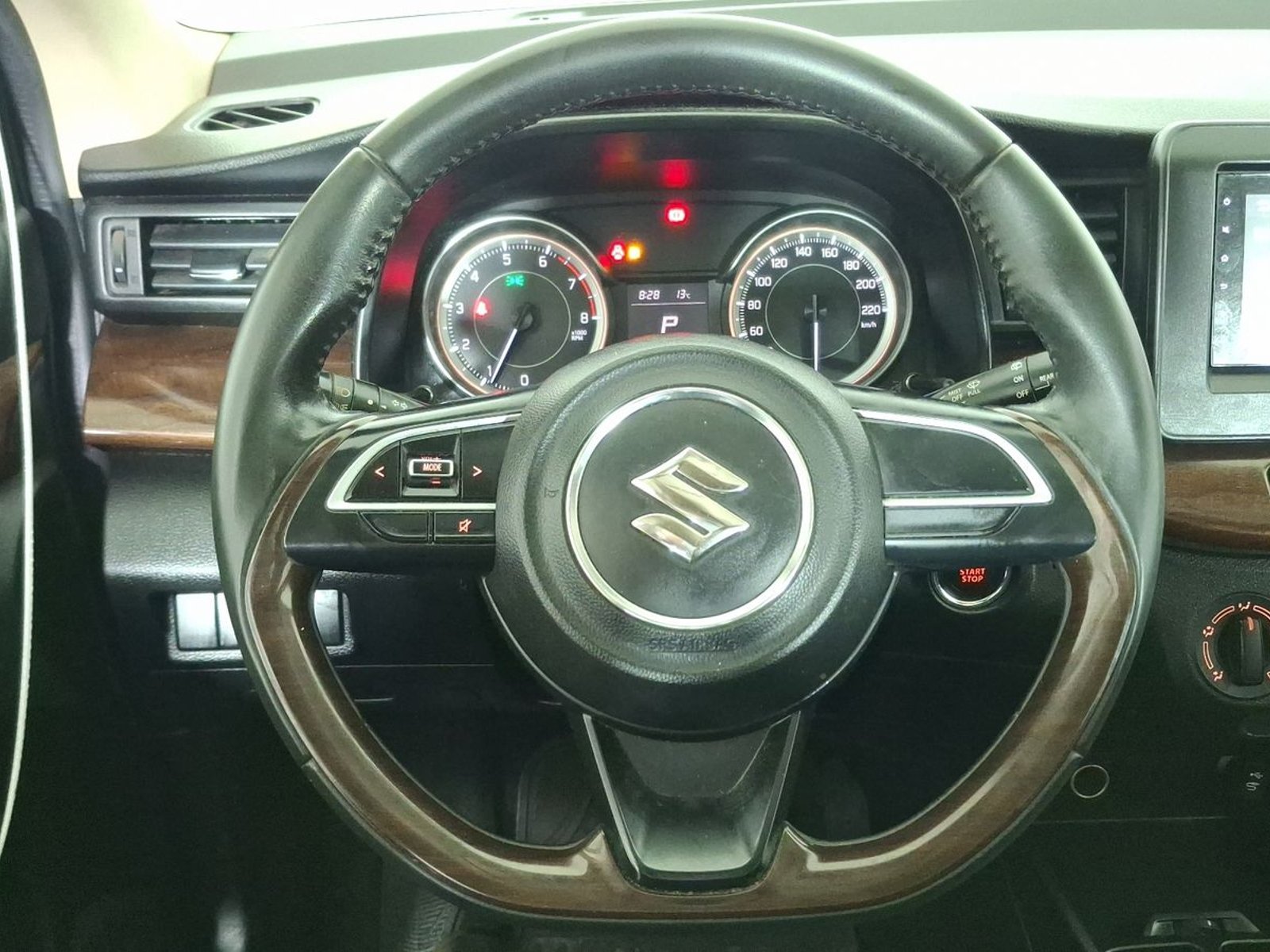 Suzuki Ertiga 2019 - Foto 5 de 13