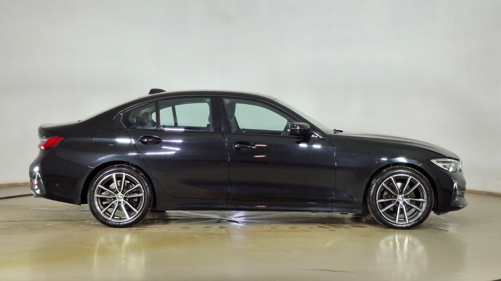 Bmw Serie 3 2022 - Foto 4 de 17