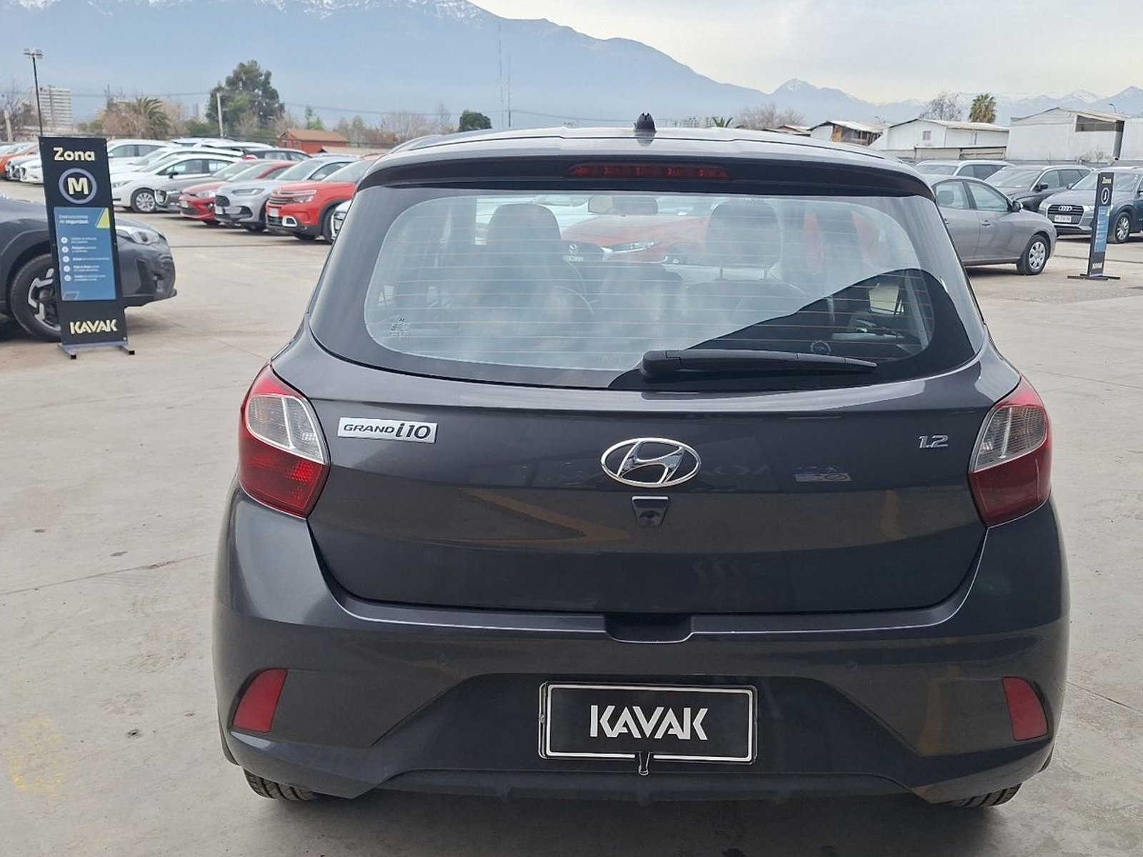 Hyundai Grand I10 2022 - Foto 3 de 15