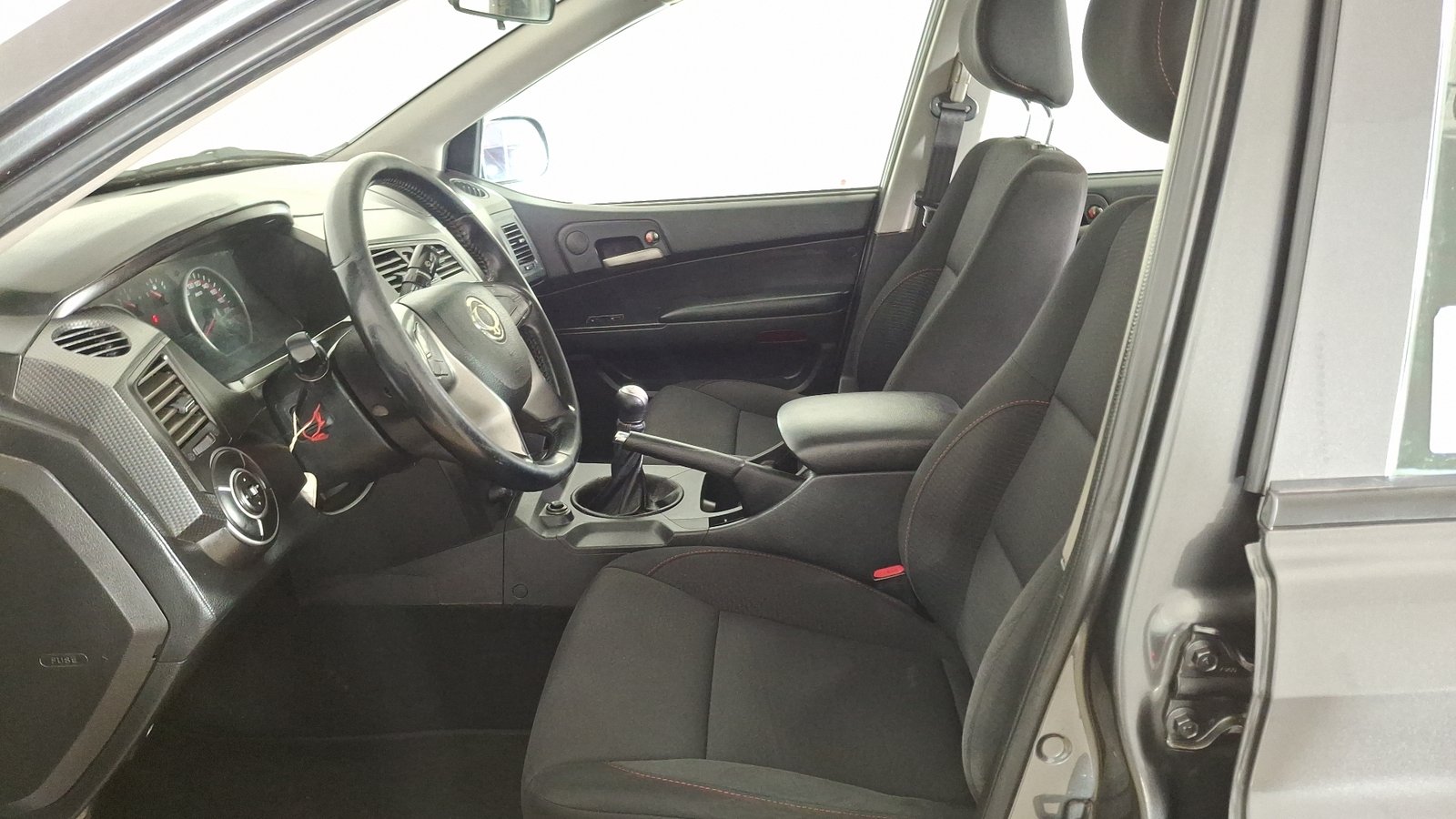 Ssangyong Actyon Sports 2016 - Imagen 12 de 15
