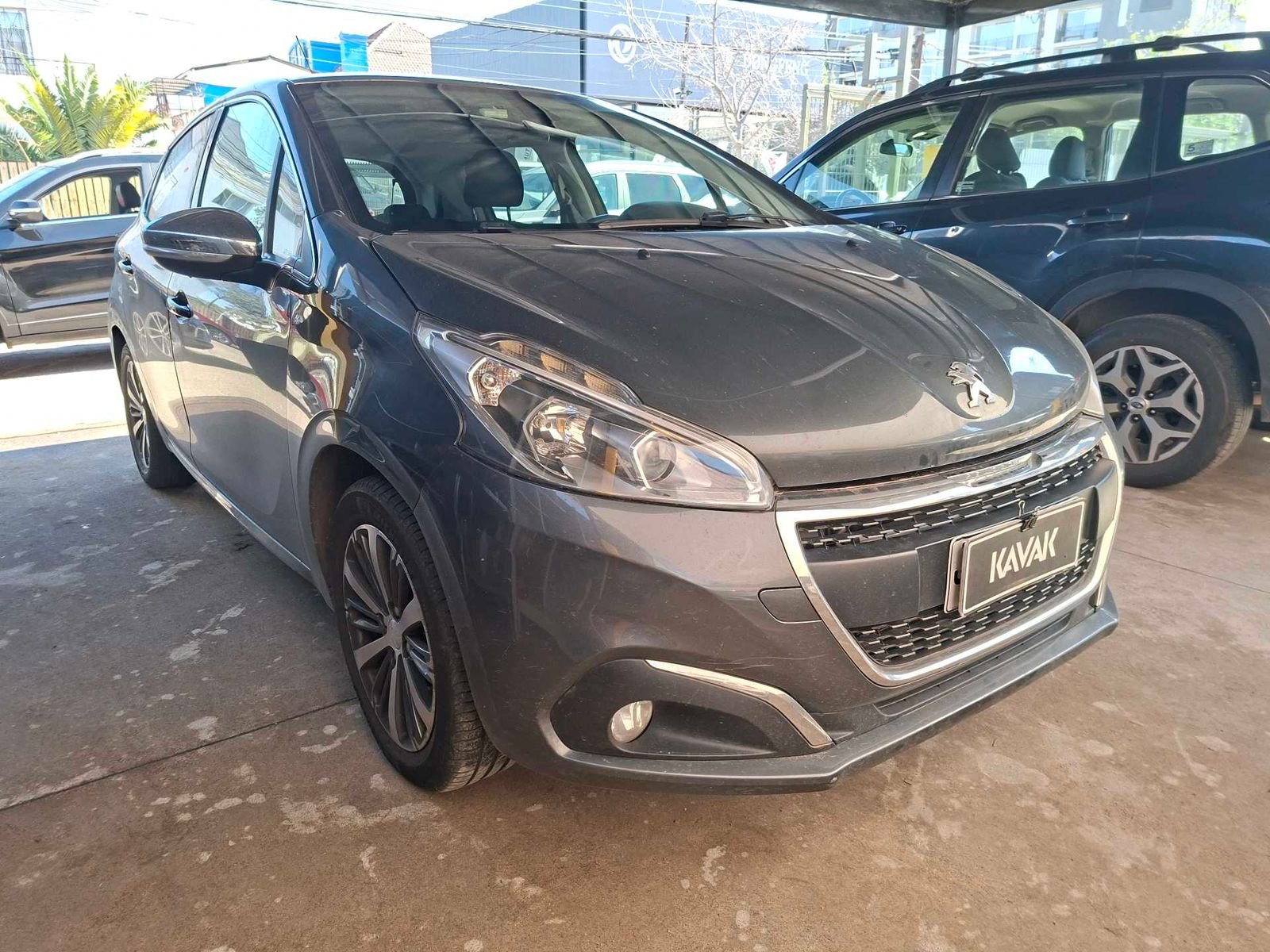 Peugeot 208 2017 - Foto 3 de 4