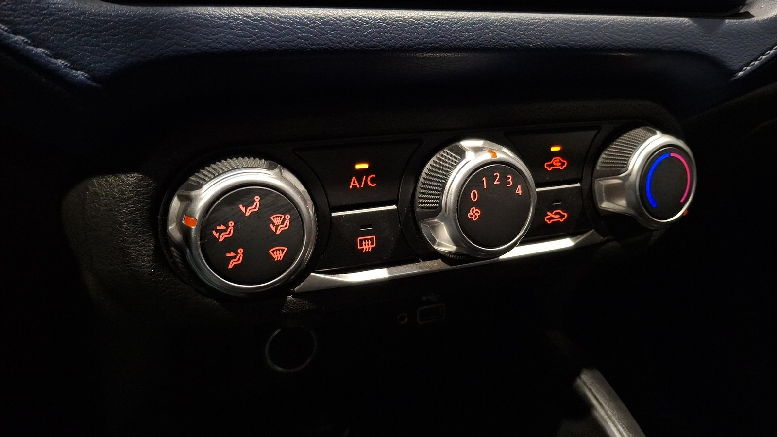 Nissan Versa 2023 - Imagen 15 de 16