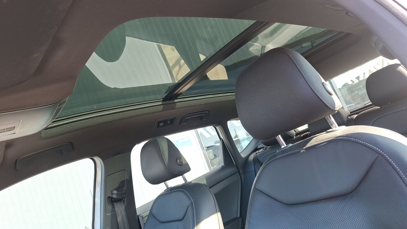 Volkswagen Taos 2023 - Imagen 13 de 16