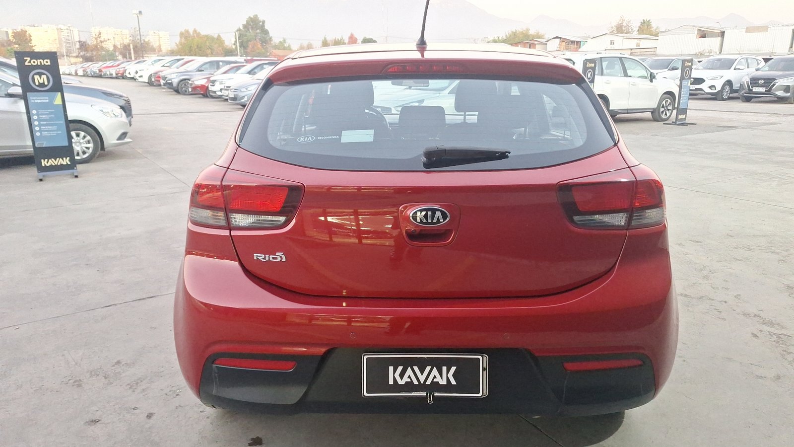 Kia RIO 5 2019 - Imagen 3 de 15