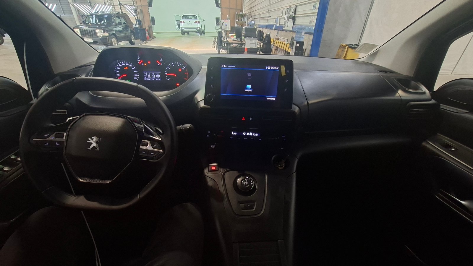 Peugeot Rifter 2023 - Imagen 8 de 16
