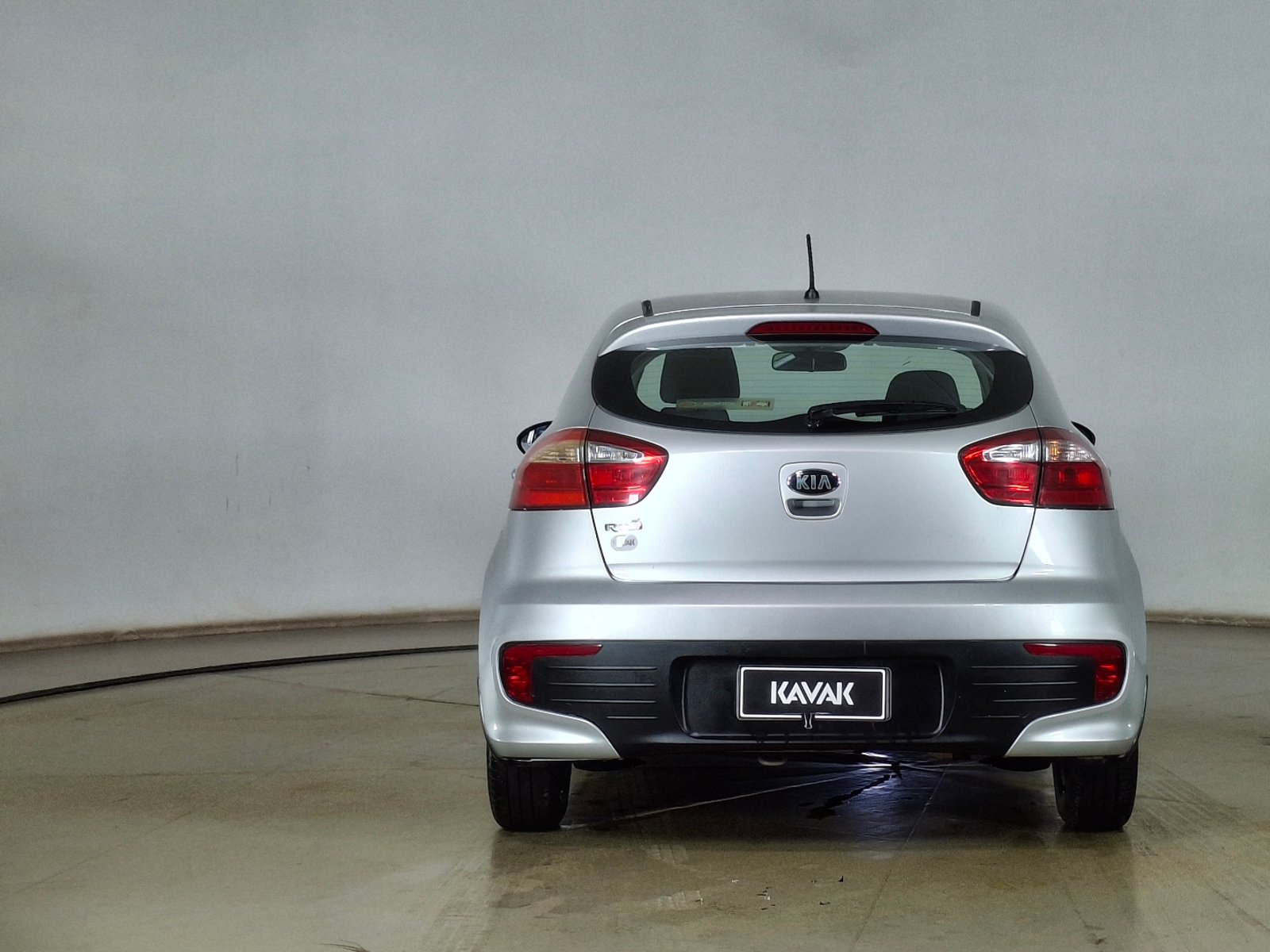 Kia RIO 5 2017 - Foto 5 de 15