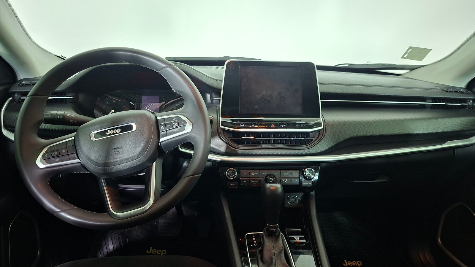 Jeep Compass 2023 - Imagen 8 de 17