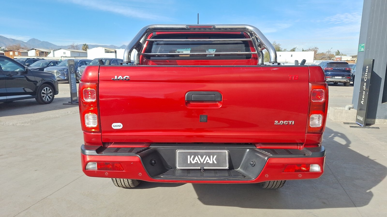 Jac T8 2022 - Foto 3 de 14