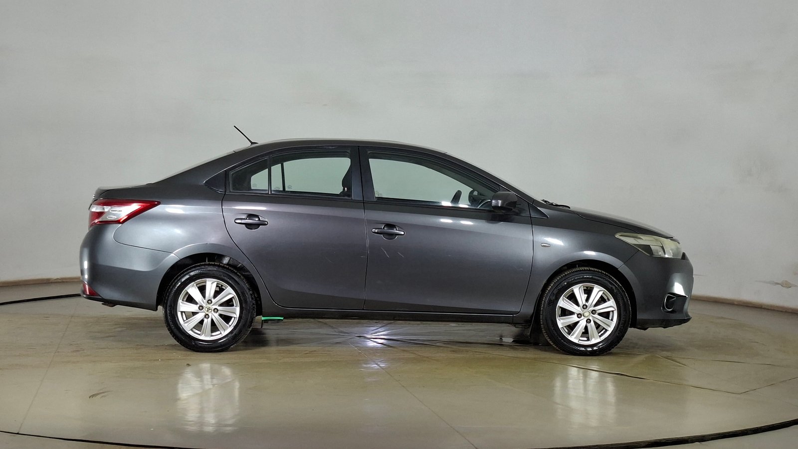 Toyota Yaris 2018 - Imagen 4 de 17
