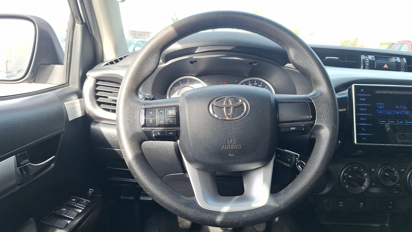 Toyota Hilux 2019 - Imagen 8 de 14