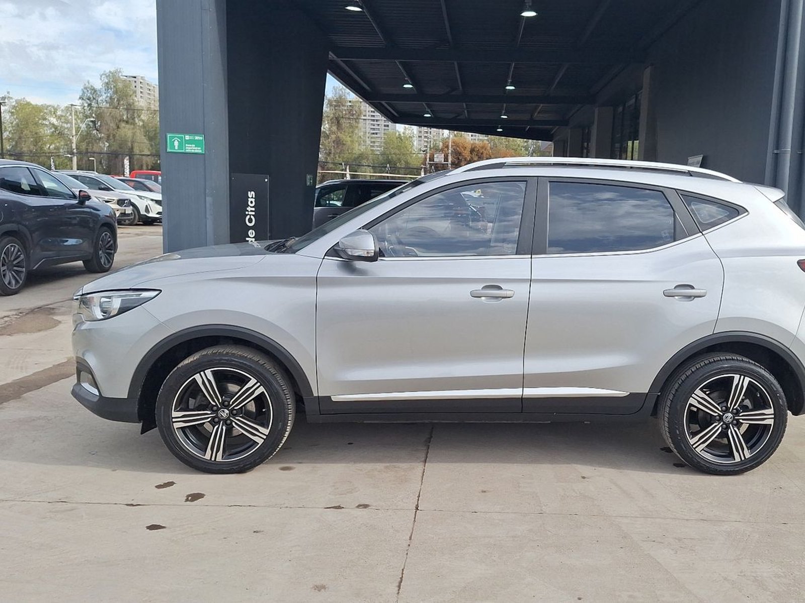 MG Zs 2023 - Foto 2 de 16