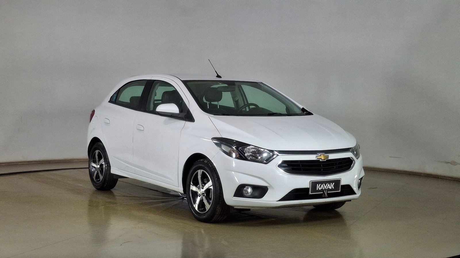 Chevrolet Onix 2018 - Foto 3 de 15