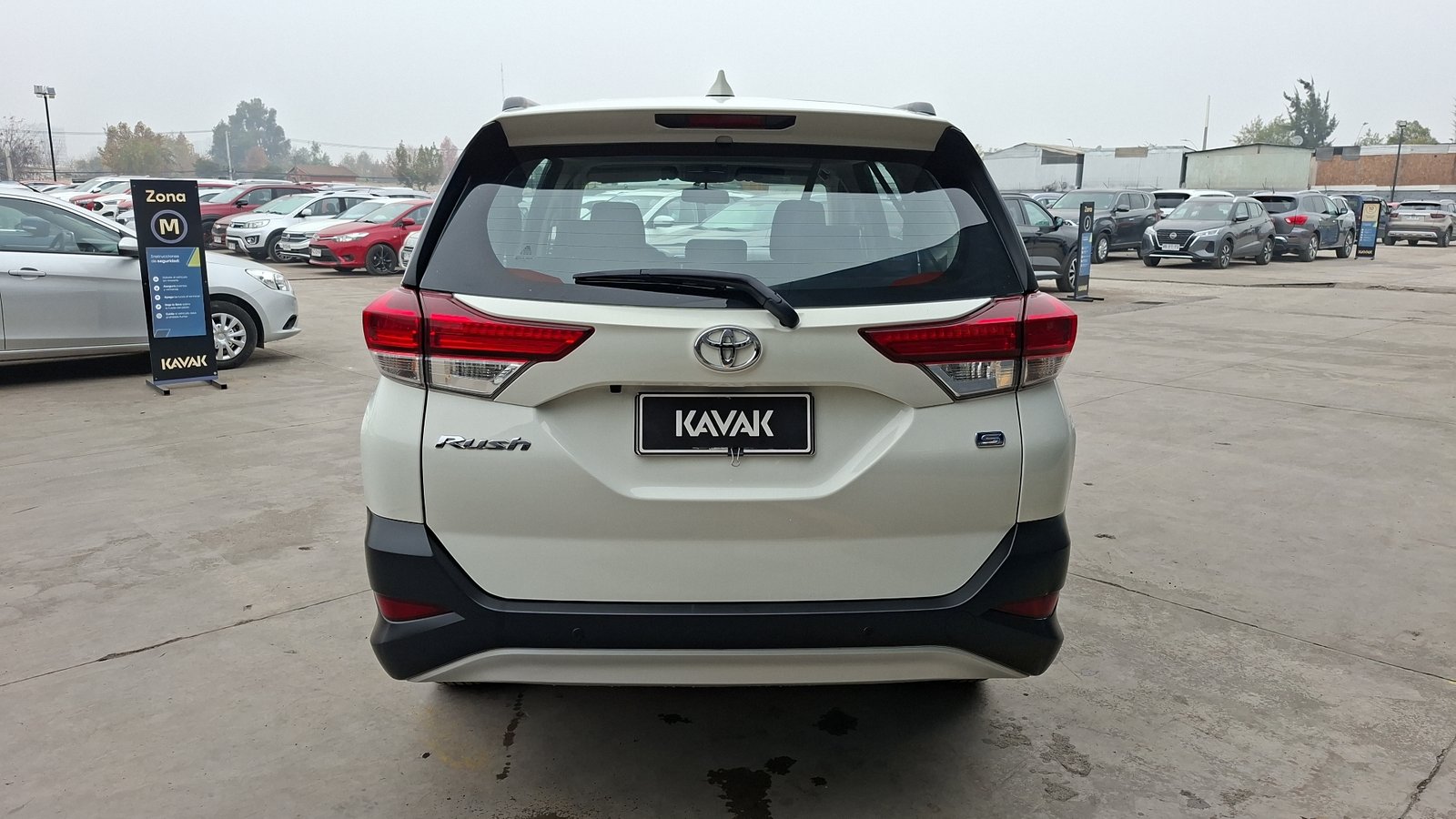 Toyota Rush 2023 - Imagen 3 de 16