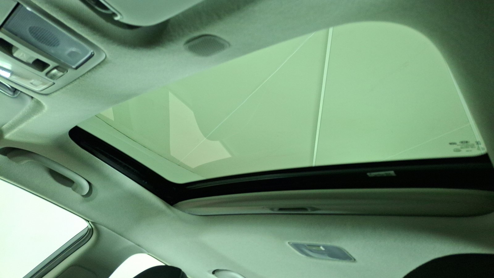 Kia CERATO 5 2019 - Imagen 13 de 17