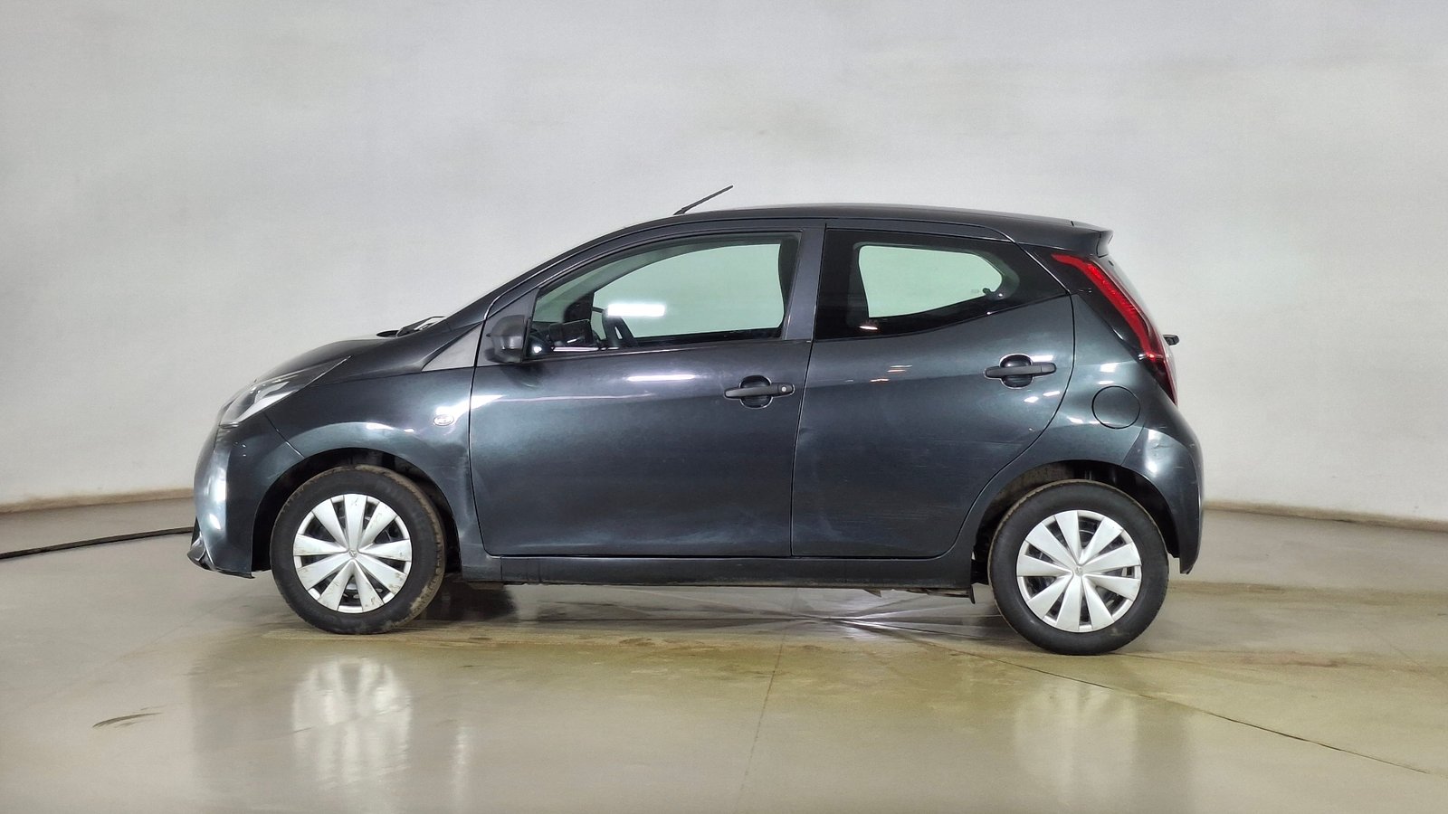 Toyota AYGO 2019 - Imagen 7 de 17