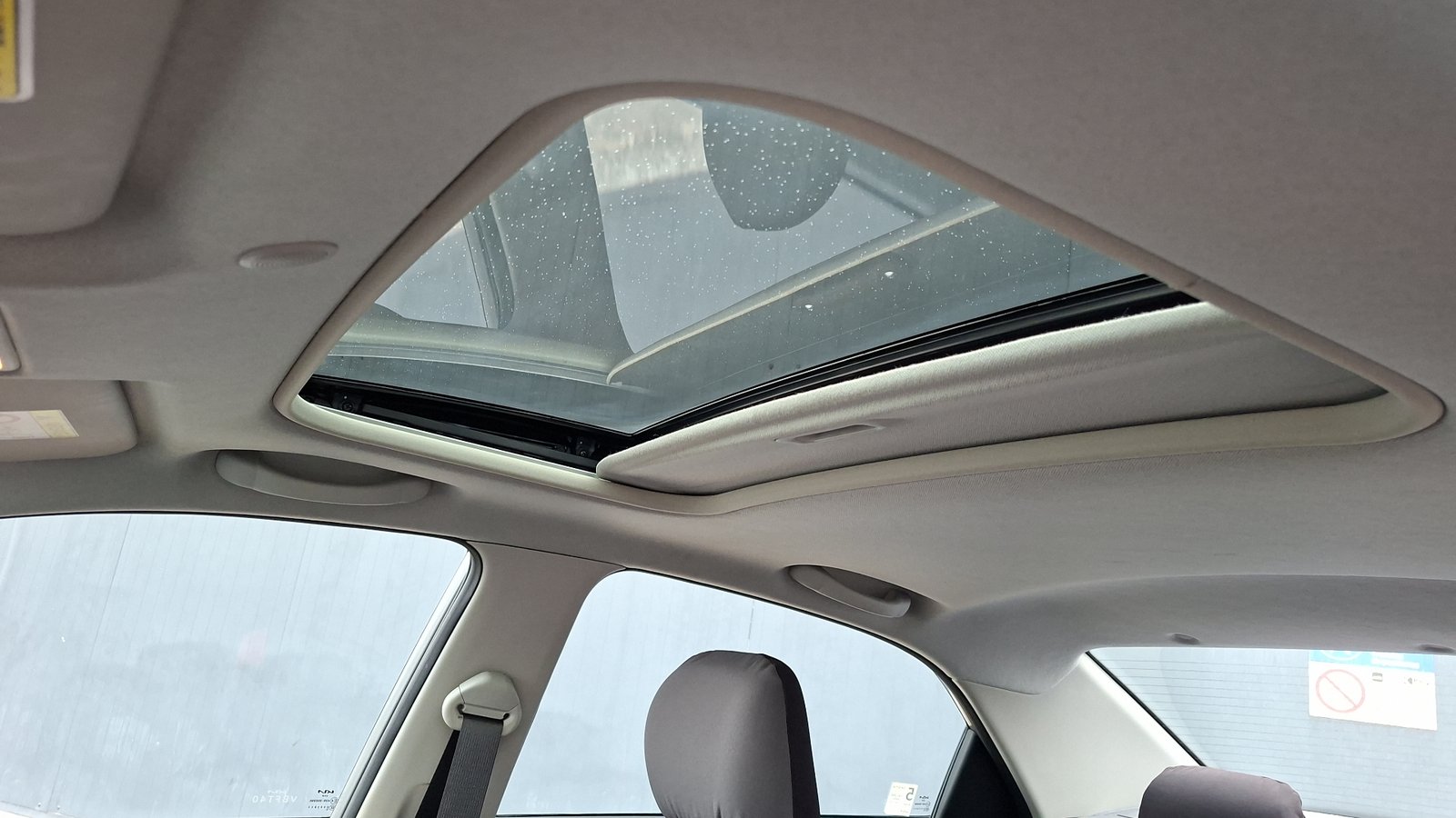 Kia Soluto 2025 - Imagen 13 de 16