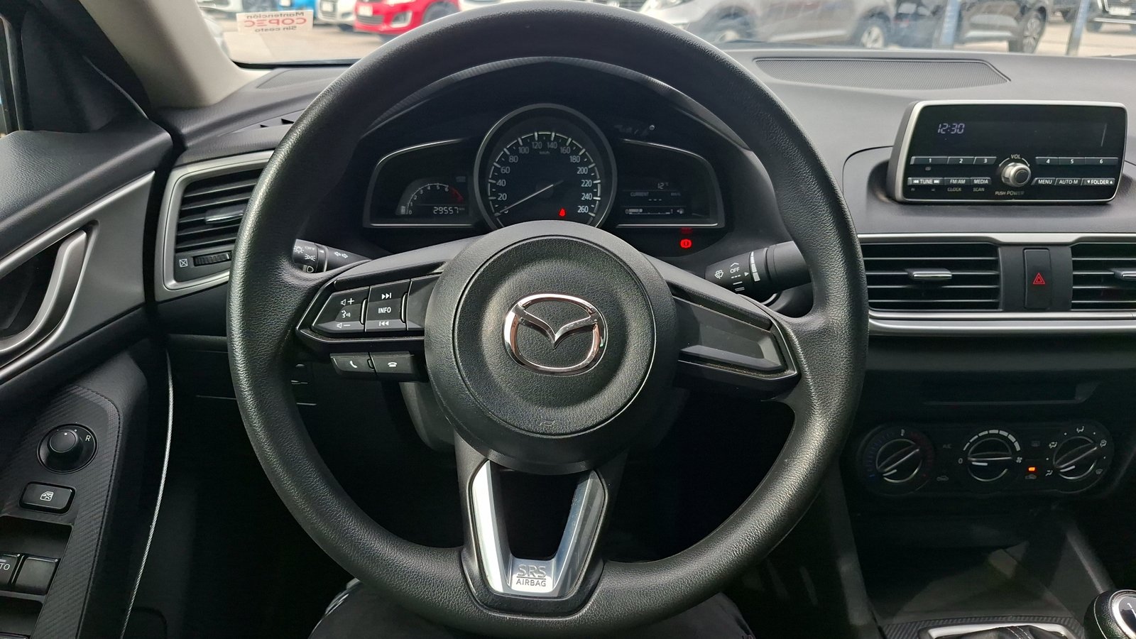 Mazda Mazda 3 2019 - Imagen 8 de 15