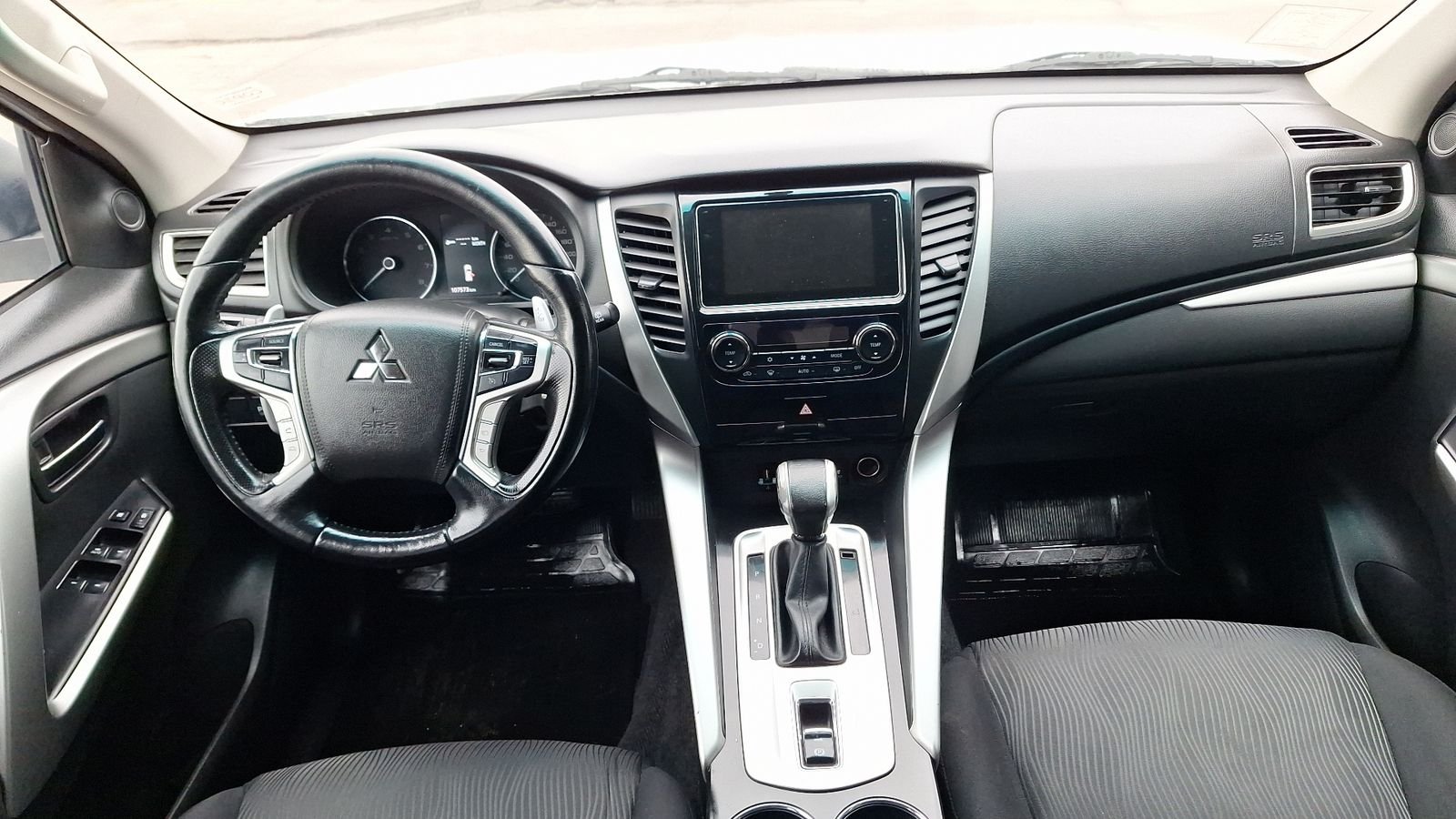 Mitsubishi Montero Sport 2017 - Imagen 6 de 15