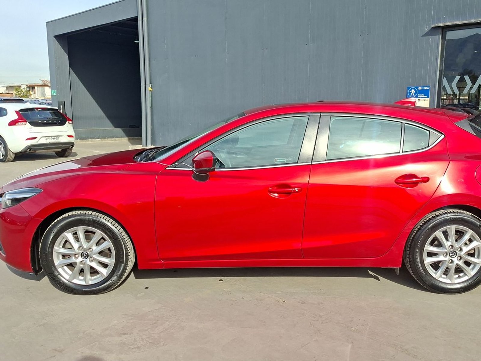 Mazda Mazda 3 2017 - Foto 2 de 16
