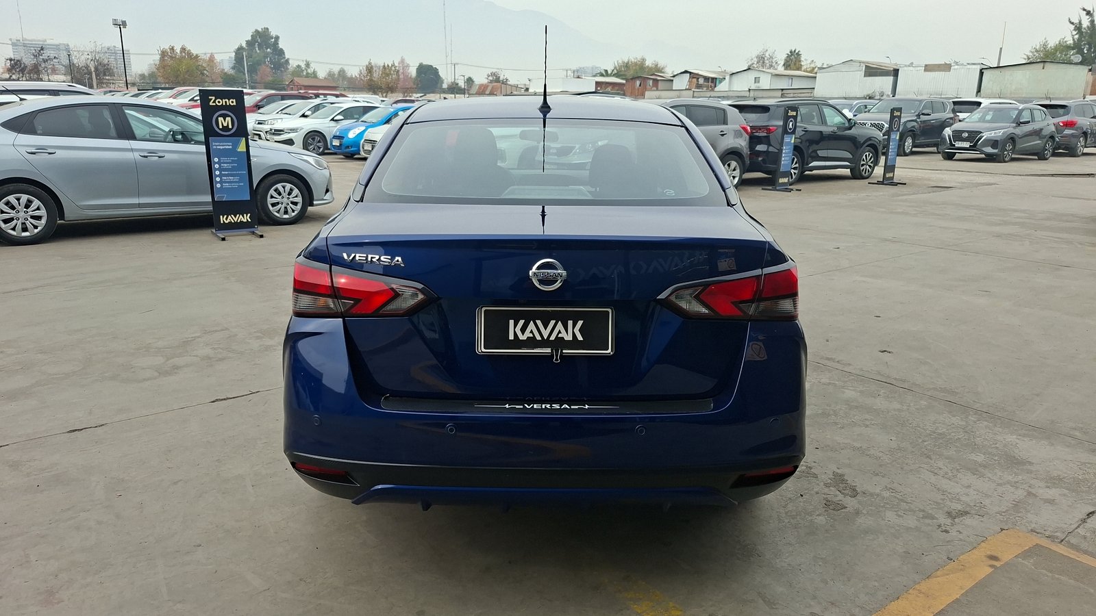 Nissan Versa 2021 - Imagen 3 de 15